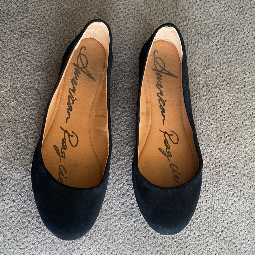 Women’s American Rag cie black flat shoes.